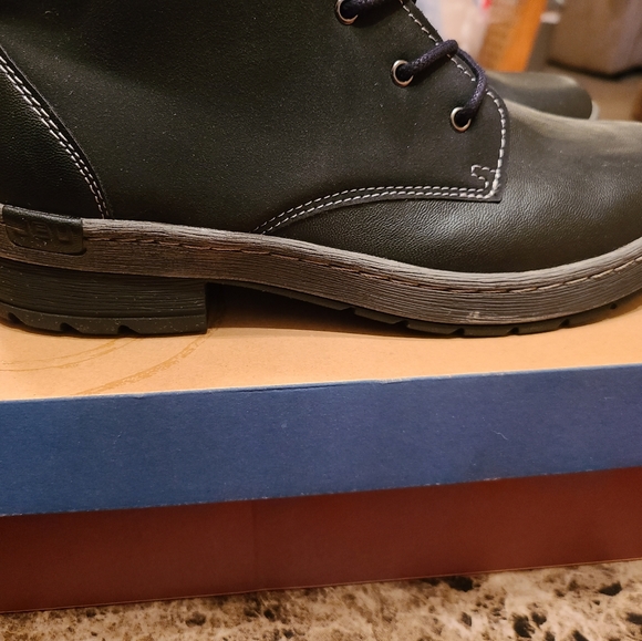 SOLD - Picture 7 of 15